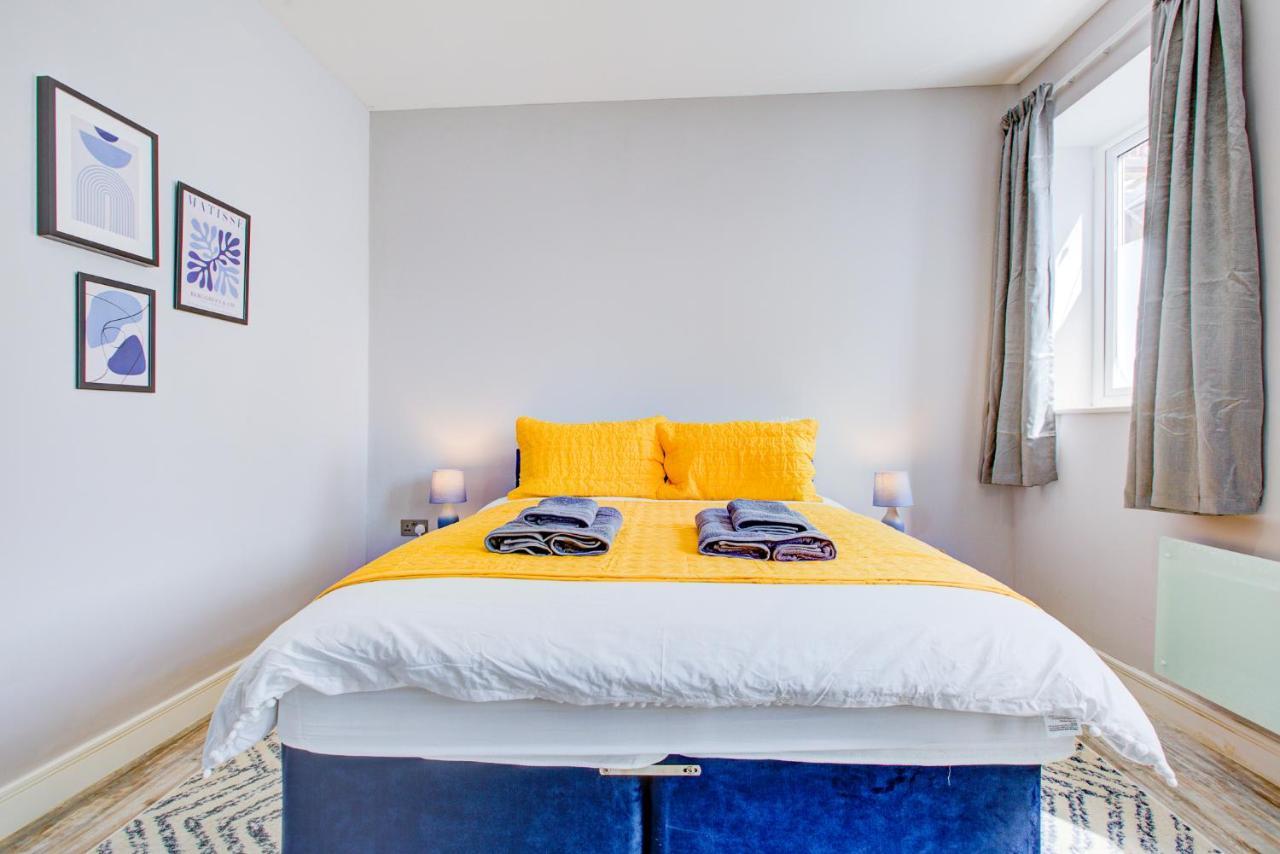 Spacious And Modern 1 Bed 1 Bath Apartment In The Heart Of イーストボーン エクステリア 写真
