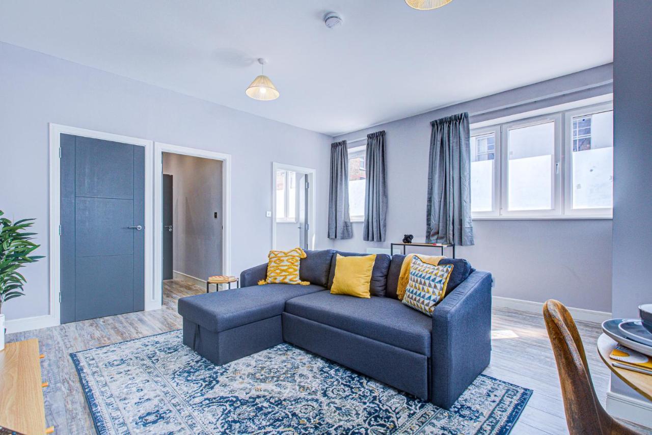 Spacious And Modern 1 Bed 1 Bath Apartment In The Heart Of イーストボーン エクステリア 写真